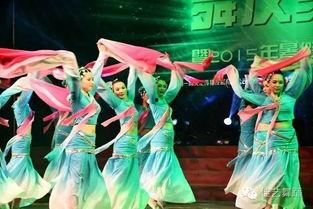 拿丝巾的成人舞蹈视频,成人舞蹈中的优雅风情演绎