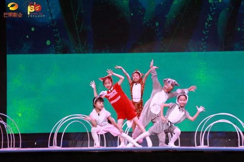 成人简单大气剧目大全视频,精选视听盛宴