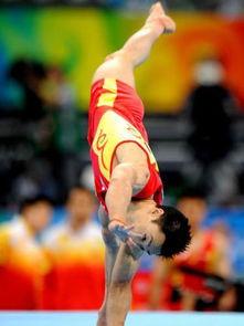 成人体操倒立运动视频,挑战身体极限的成人体操风采