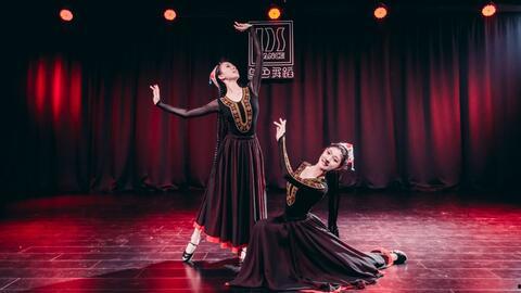 成人群舞排练教学视频,成人群舞排练教学视频精华解析