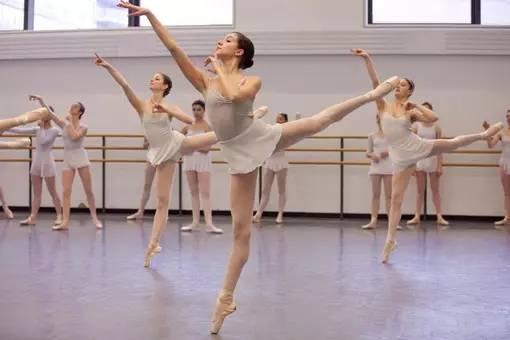 成人舞蹈拜城教学视频,轻松入门，舞动身心