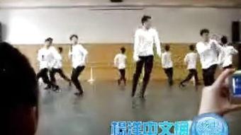 成人舞简单新疆舞蹈视频,成人舞简单教程视频赏析